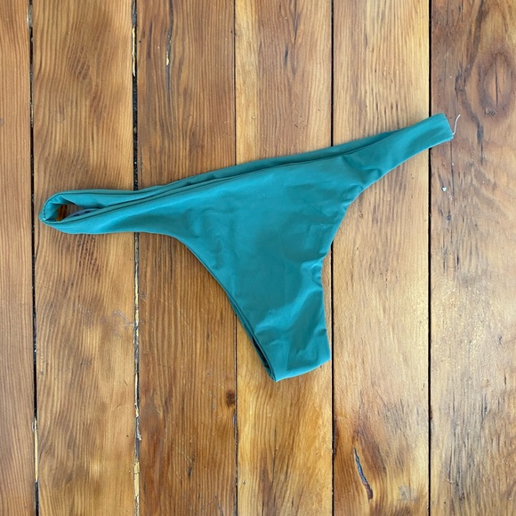 Zaful Other - ⭐️3/$15 Zaful Thing Bikini Bottoms